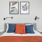Miedziana Bright Apartment With Balcony And Parking Wroclaw By Noclegi Renters